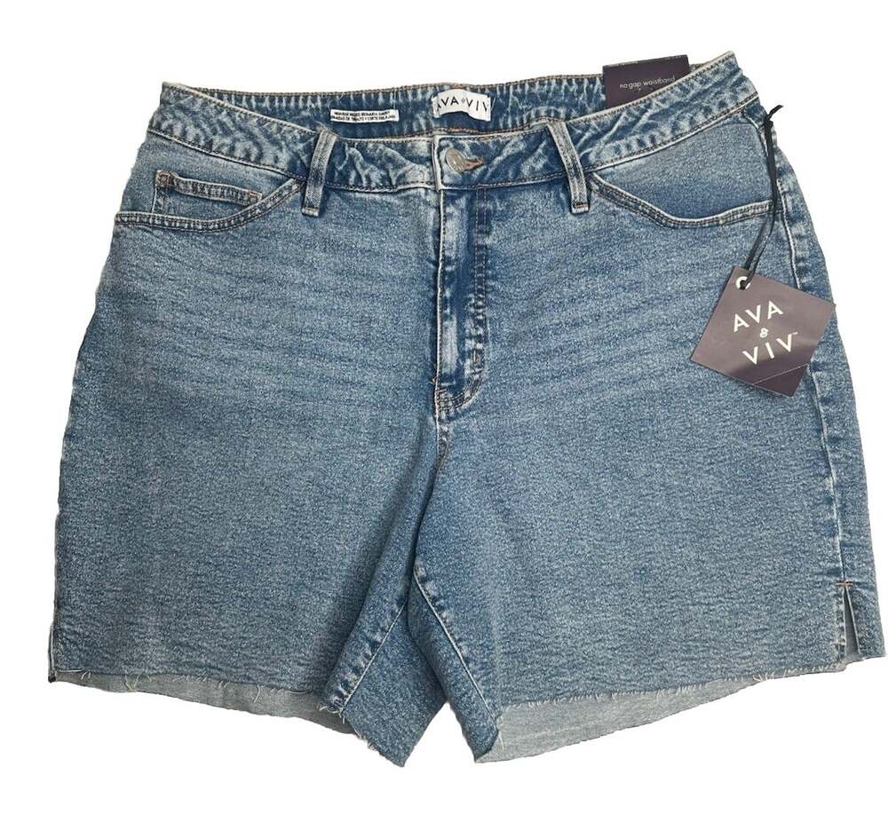 Women's High Rise Relaxed Bermuda Jean Shorts 7” Inseam Ava & Viv Plus Size 17